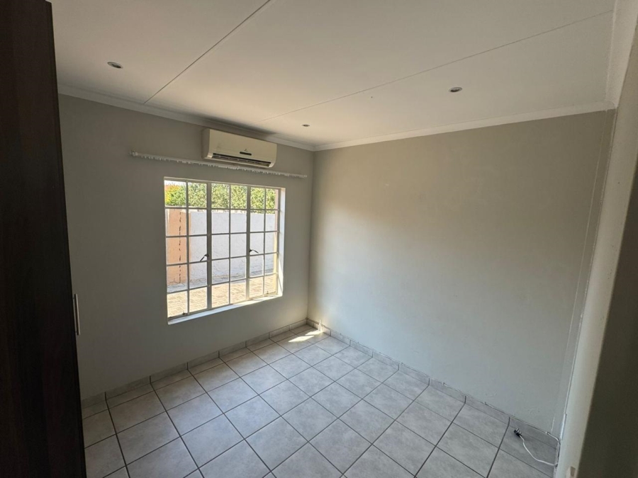 3 Bedroom Property for Sale in Waterkloof East North West